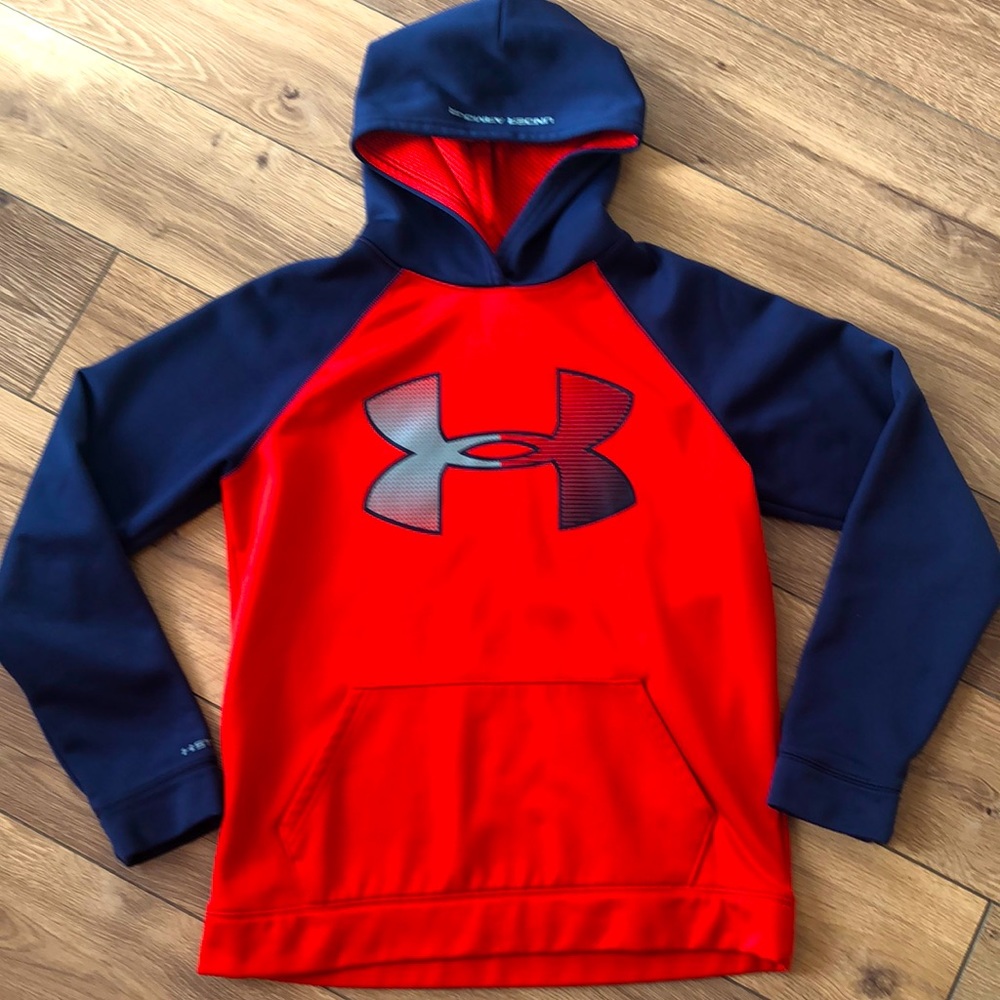 Under Armour Sweatshirt